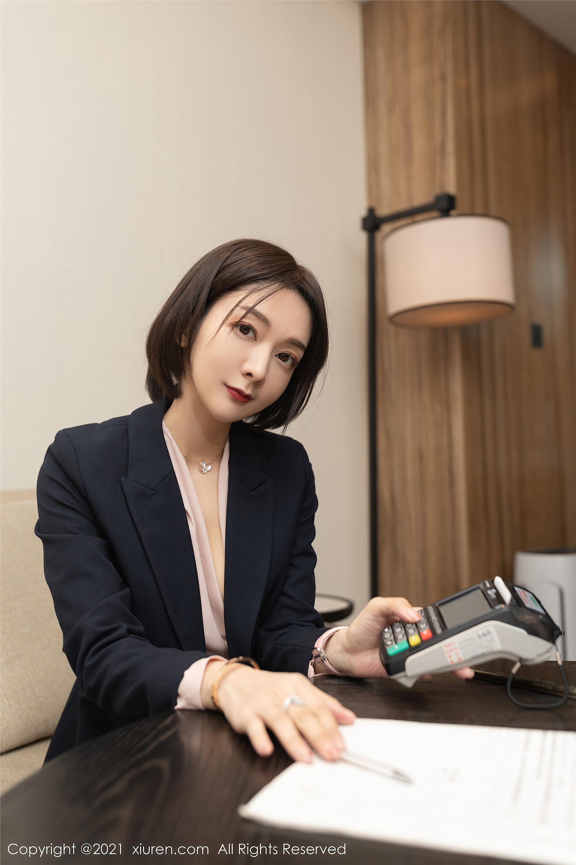 XIUREN秀人网 2021.08.02 No.3745 Angela00